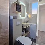 Apartman At Mare Vodice