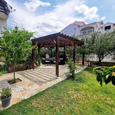 Apartment At Mare *