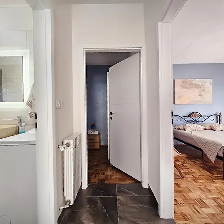 Apartment At Mare *