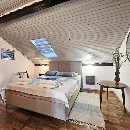 Apartment At Mare