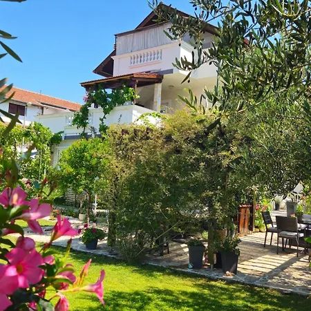 Apartment At Mare *