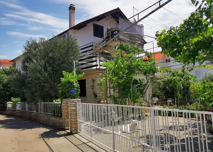 Appartement At Mare Vodice