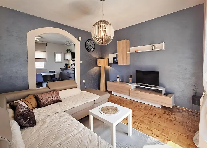 At Mare Appartement *